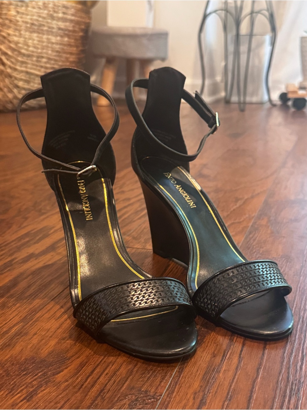 {Enzo Angiolini} black leather Ankle-Strap Wedge Sandals